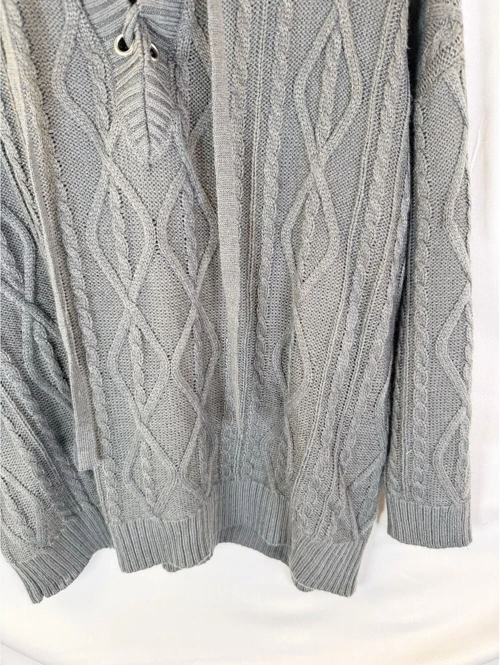 Haptics by Holly Harper Women Gray Lace Up V Neck Cable Knit Med Oversized